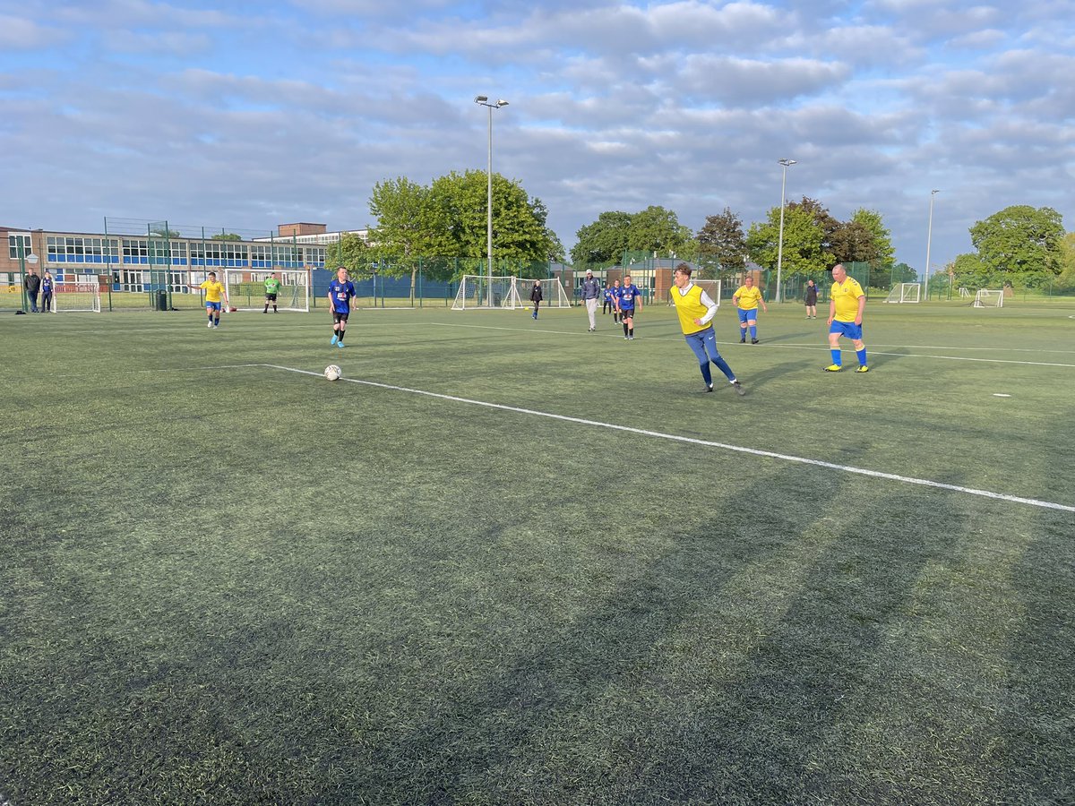 Great to welcome @everettrovers adult inclusive teams to our @SACYInclusive @CityYouthFC adult session this evening. Everyone really enjoyed the friendly matches. 🙏🏻 Well played everyone! 🙌⚽️