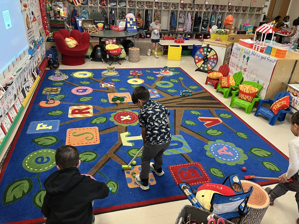 It’s putt putt season! 
Here we go 🍟! Paired it with a decodable book from <a href="/JustRightReader/">Just Right Reader</a> 
Good times and lots of giggles. #landerlove #justrightreader