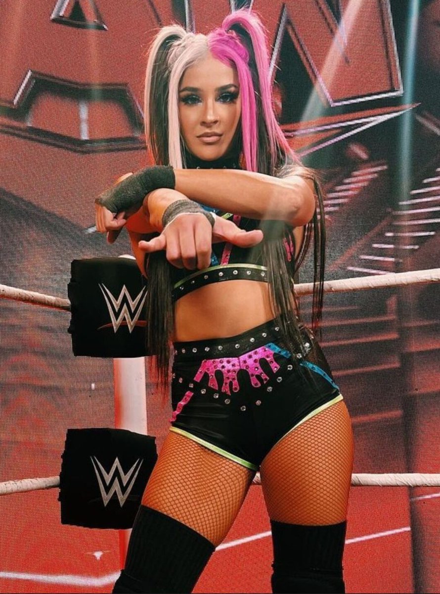 GenerationofKai's tweet image. My Queen