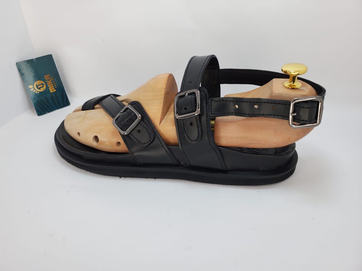 FootwearsMika's tweet photo. It worth then wear it ⚫️

Available in all adult sizes, send a dm to cop your and also for your loved ones 

Ugarte lavia yhemolee davido trending caramel ibiza Tinubu sandal mika sandal https://t.co/bJiSizoRyg