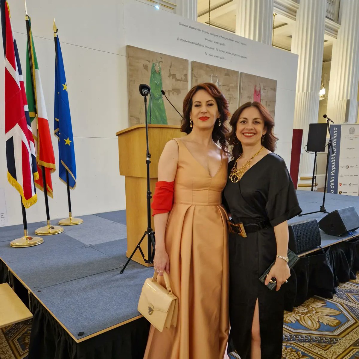 stefpassamonte's tweet photo. Festa della Repubblica Italiana a Londra, with the Italian Anthem superbly sung by #LucianaDiBella at Mansion House! Thank you to the Italian General Consul and his wife for the very kind invitation.  #festadellarepubblica #innodimameli #italianconsul #LPMAMPresident #LPMAMProf https://t.co/M1SV0Y2IHX
