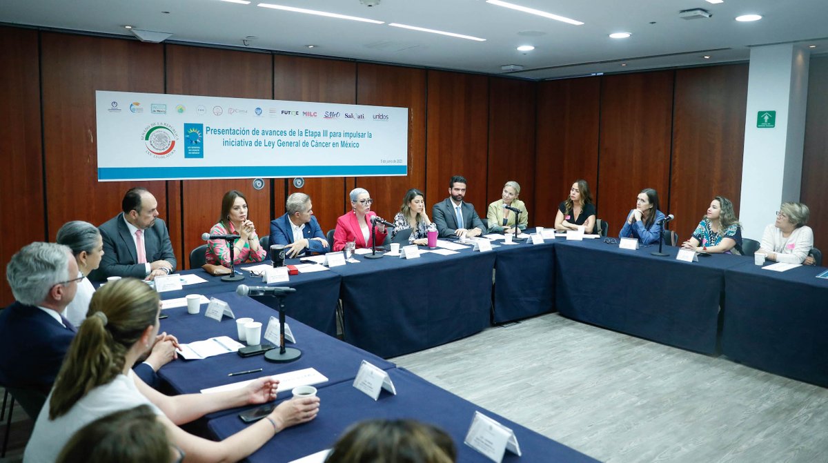 📷 #HoyEnElSenado se realizó la tercera reunión de trabajo con la sociedad civil para impulsar la Ley General de Cáncer en México.

comunicacionsocial.senado.gob.mx/multimedia/gal…