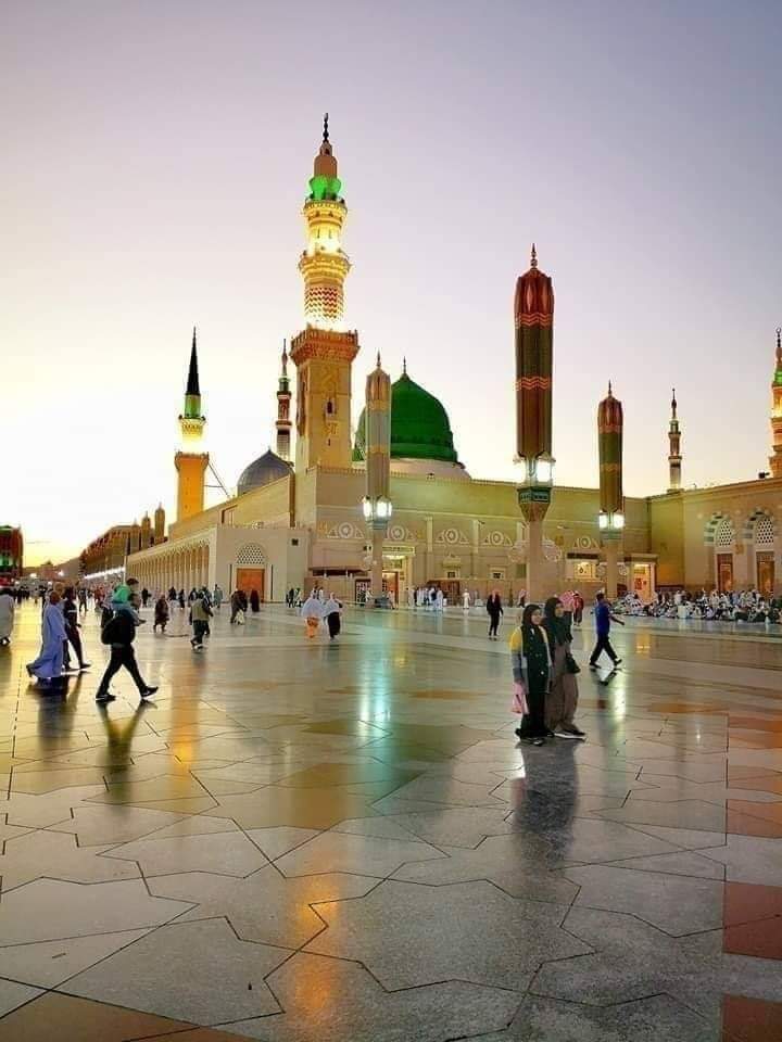 اَلسَلامُ عَلَيْكُم وَرَحْمَةُ اَللهِ وَبَرَكاتُهُ
صبح بخیر🌸
❤" کائنات کا سب سے بڑا سچ یہ ہے کہ ؛ " رَبِّ الْعَالَمِينَ" تک پہنچنے کے لیے " رَحْمَۃً لِّلْعَالَمِیْنَ " کی پیروی کرنا ضروری ہے! ۔"❤
🌸❤" صَلَّى اللّٰهُ عَلَيْهِ وَسَلَّم ۔ "🌸❤