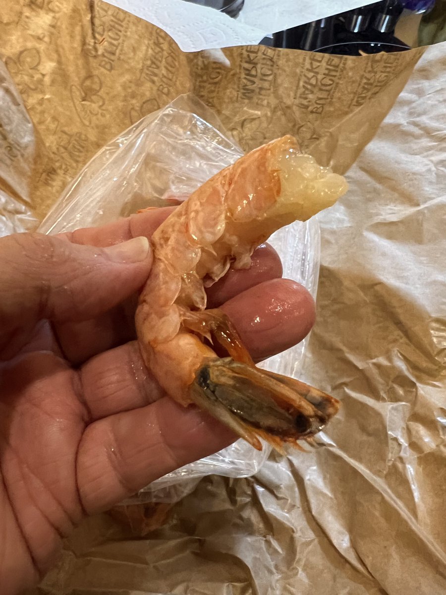 Shrimp Pad Thai is dinner, w/ wild caught Red Argentine Shrimp.  Delicious 😋✌🏼
#livinganywhere #travel #roadtrip #LuxuryTravel #TwitterSupperClub #dinner