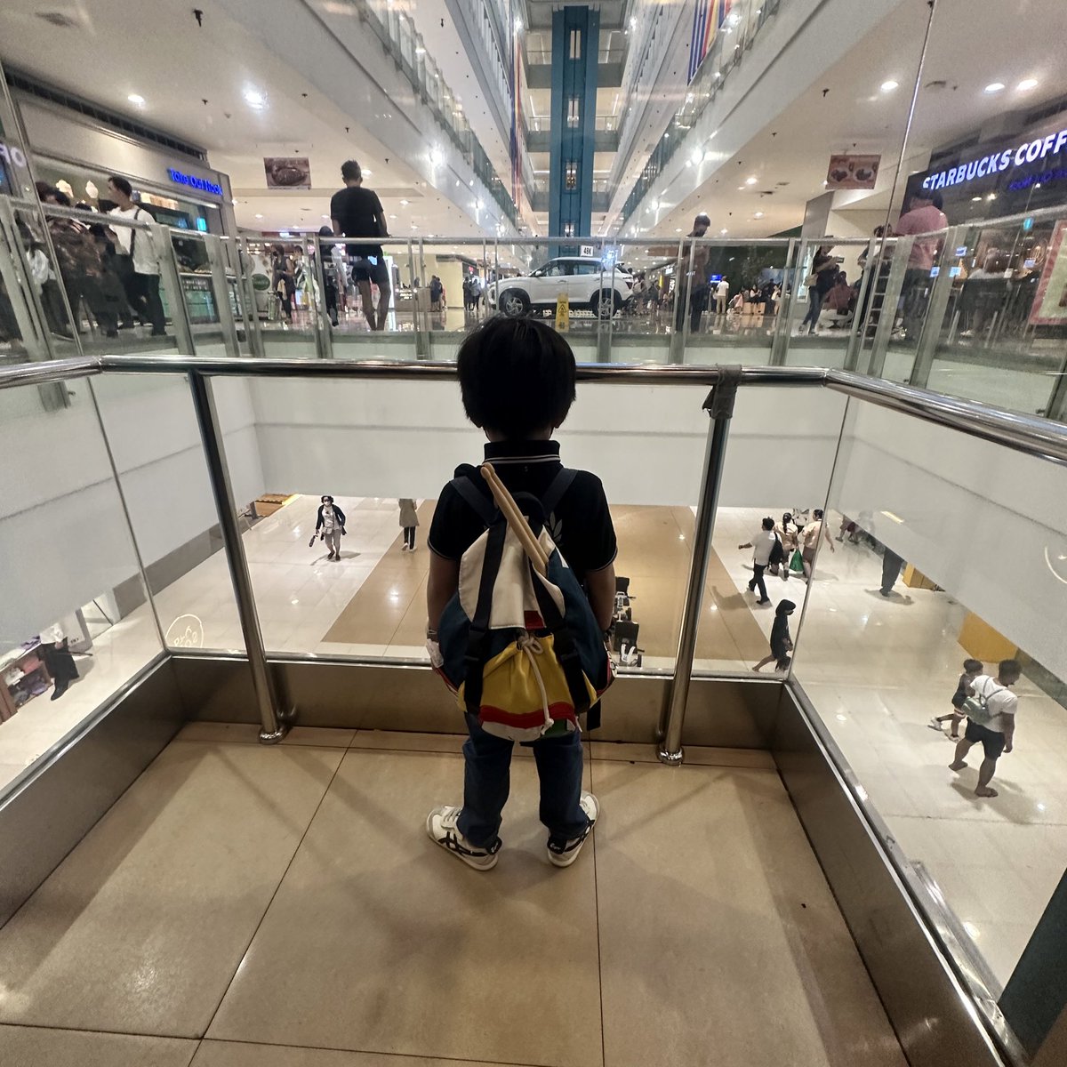 markroyboado's tweet photo. After attending his music school, he preferred drums as his primary instrument. #MarkEvanAdventures #LittleDrummer https://t.co/J4Fy6irkGL