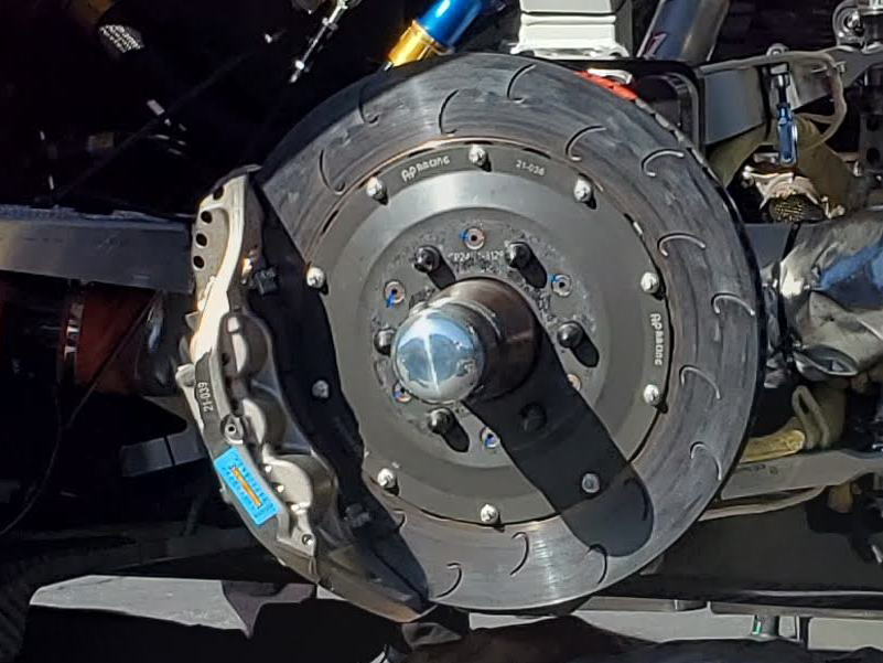 drdiandra's tweet image. Four of the eight 'accidents' listed on the official caution for yesterday's WWTR at Gateway Cup Series race were not cars running into each other, but rather broken brake rotors. Let's look at why they likely broke.  #NextGen #rotors #brakes

buildingspeed.org/2023/06/05/bro…