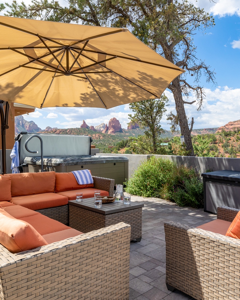 AvantStay tweet media