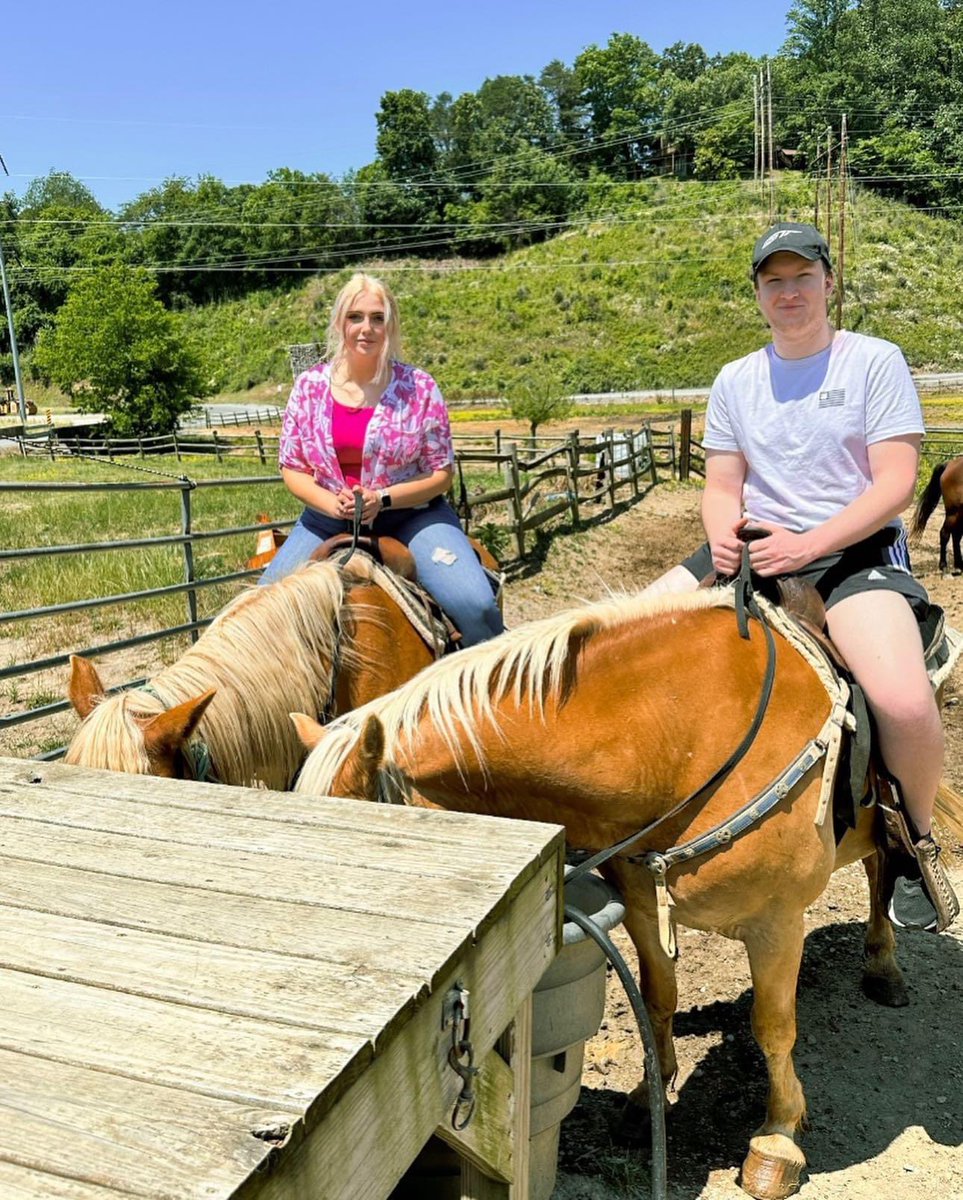 DavidCopier's tweet image. Happy 3 year anniversary I love you babe Tennessee was a blast❤️🎉@Wuhvs