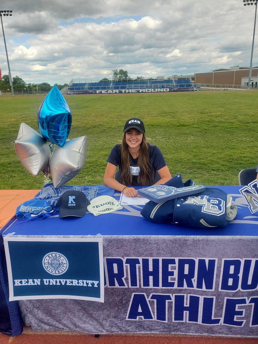 Congratulations to these two wonderful young ladies on the signing to compete at the next level. Ariel(Field Hockey)and Abby(Swim). Thank You for 4 amazing years at swim. Division Champs!!