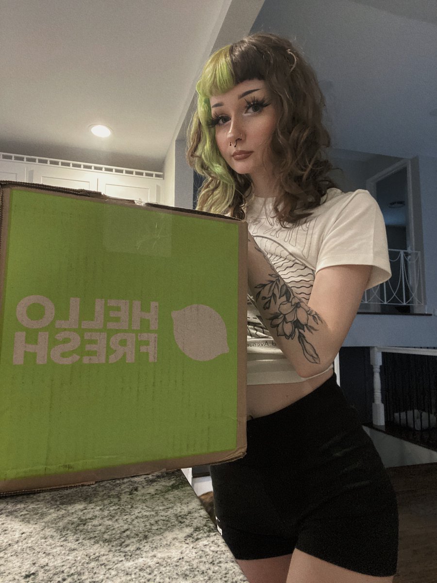 I am super excited to announce that we are sponsored by @HelloFresh ! 🍅🥕🍆

Use code POGHF109738 for 16 Free Meals plus Free Shipping at strms.net/hellofresh_sai… #ad