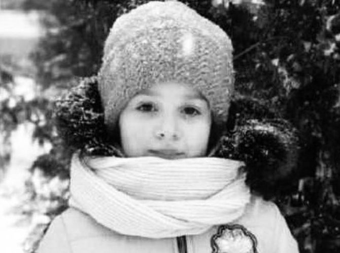 a_z_a_z_e_l_l_o's tweet photo. @s_baskak А это 6-летня София, ее полуторагодовалый брат, мать, бабушка и дедушка были застрелены в своей машине. https://t.co/m0aQtYnVev