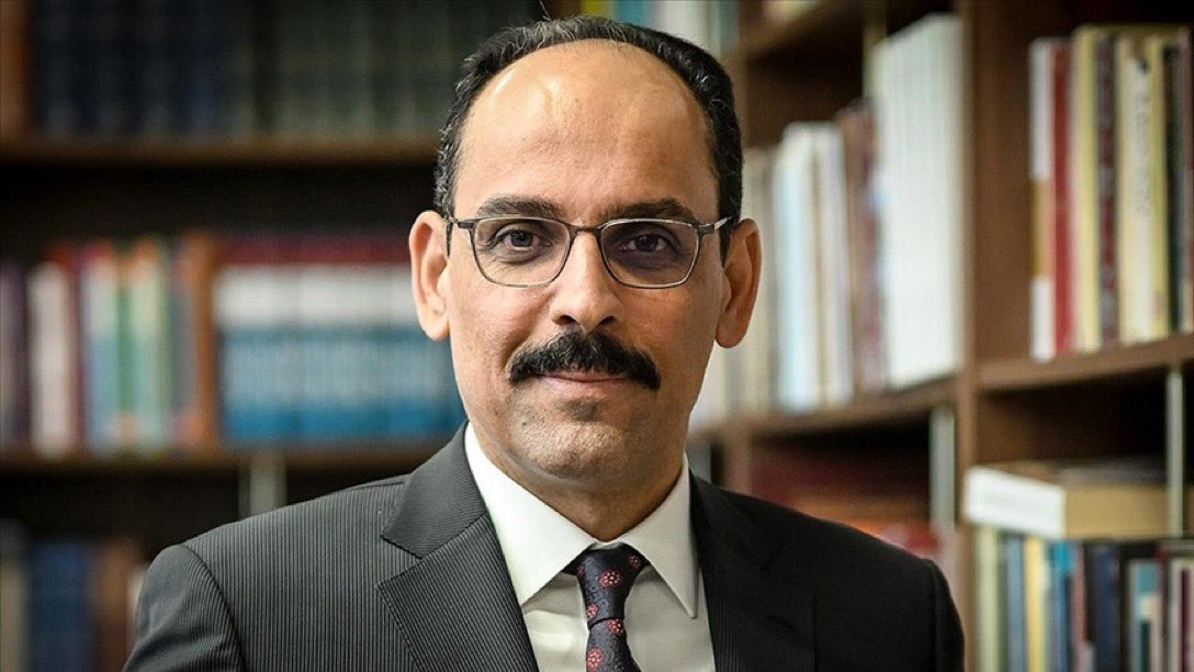 İbrahim Kalın, MİT Müsteşarı olarak atandı.
Teori ile pratiğin buluştuğu ilginç ve anlamlı bir görev İbrahim Kalın için.

MİT, Hakan Fidan'la Amerikan ve Anglo-Sakson kontrolünden kurtarıldı: Türkiye, bölgesel güç oldu.

İbrahim Kalın'la Türkiye'nin küresel güç olma yolculuğu ete…