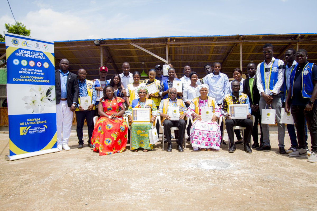 #CeremonieFinDeMandat
Cérémonie de passation de charges entre les anciens et les nouveaux responsables du Lions Club Conakry Doyen Karokaroundé à <a href="/224Rosaki/">Manger sain et sympa 🥑🍆🥕🥦🥂</a> .

Merci à tous pour le succès de mon mandat et félicitations à la nouvelle équipe 
We serve
📷 <a href="/DomMedias/">DOM | MÉDIAS</a> 
<a href="/fondation_fam/">fam-international.org</a>