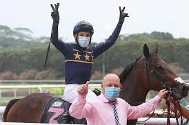 STEVE HEWLETT 🏇🎣 🛥👩‍🦳📻🏃‍♂️ tweet media