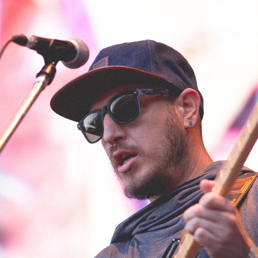 🎶 "Sigo caminando, siento tu calor. Yo busco en todos lados y no sé donde voy" 🎶

📸 Gaspar Bochaka