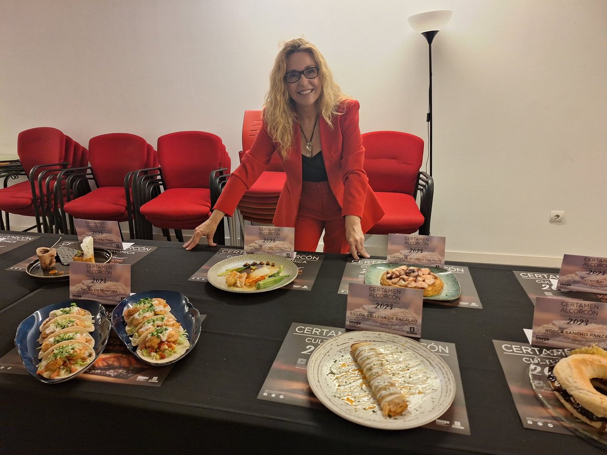 🍳Agradezco a todas las personas que habéis hecho posible realizar el Tercer Certamen de #Alcorcón Cultura Gastronómica. 

✴️Cada año nos proponemos subir el nivel y nos sorprendeis siempre por la grandisima calidad, dedicación, ilusión y cariño con el que hacéis vuestros platos.
