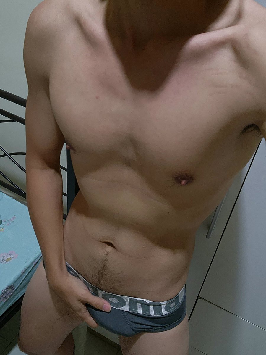 chi_00_cap tweet media