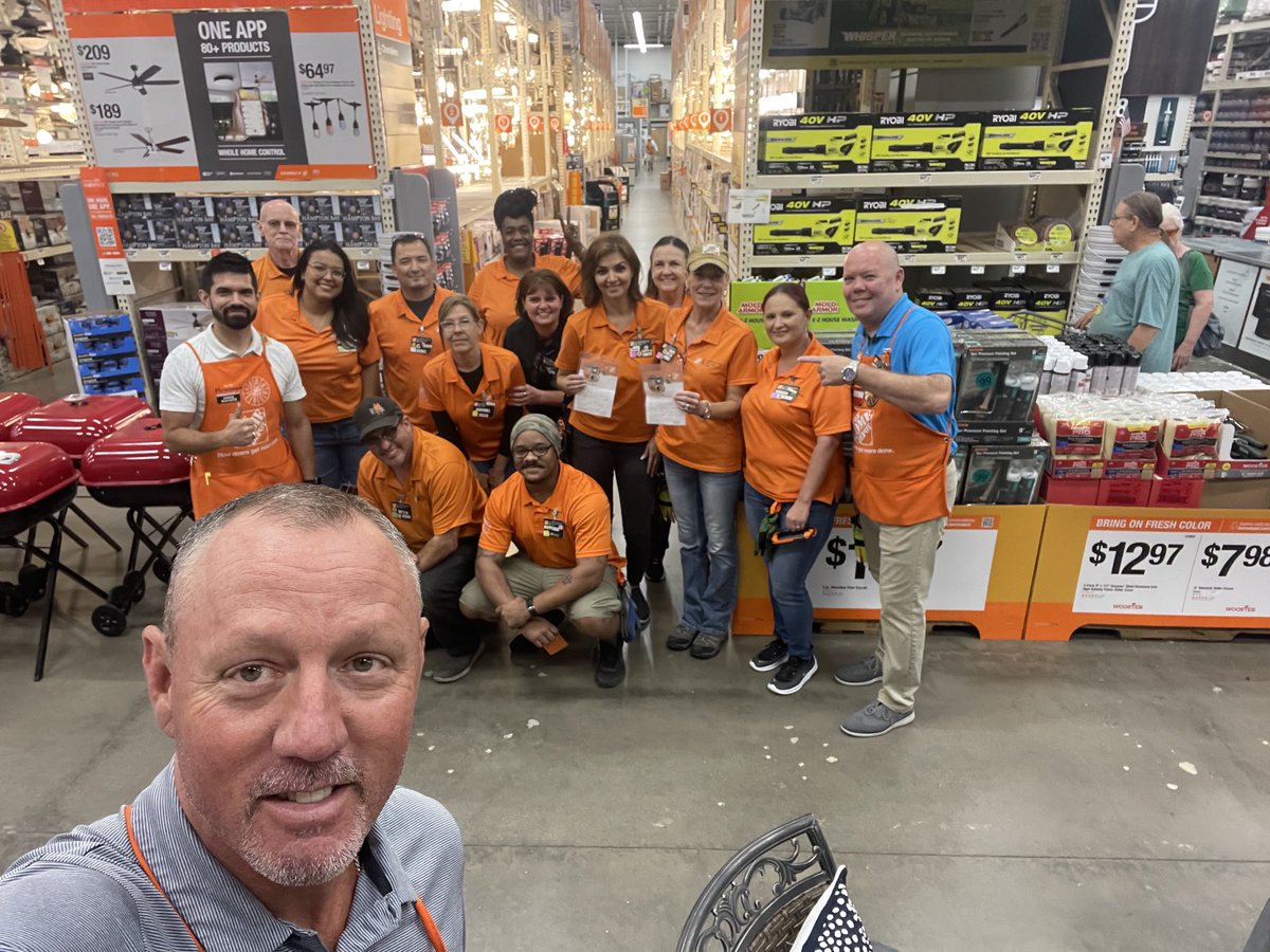 Really enjoyed my time with the D260 team this past week in two of our stores. Thank you all for your hard work!