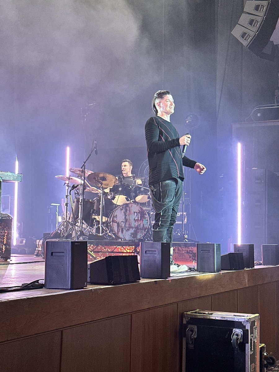 Wolverhampton…. What a night!!!
Had an amazing time again.
Love these boys
<a href="/TheScript_Danny/">Danny O'Donoghue</a> <a href="/glenofthepower/">Glen Power</a> <a href="/thescript/">the script</a>