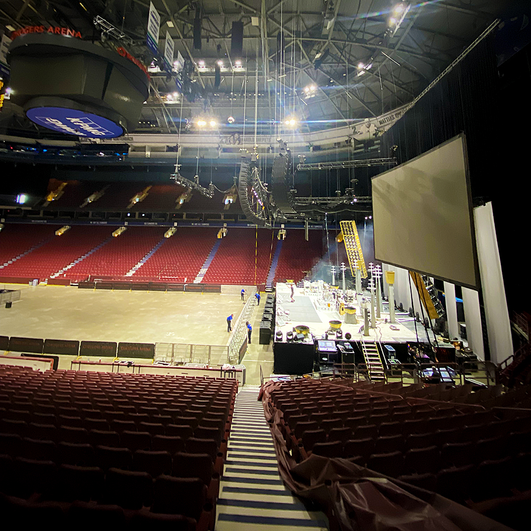 RiggitServices's tweet photo. Countdown to Showtime: Embracing the Chaos, Capturing the Thrill! 🎤🎶
https://t.co/t9Xqh8sleI
#riggit.com #Concert #LiveMusic #ArenaConcert #MusicEvent #ConcertLife #ConcertExperience #ArenaShow #MusicFestival #LivePerformance #ConcertVibes #ConcertFun #ArenaRock https://t.co/0UGERb8hbO
