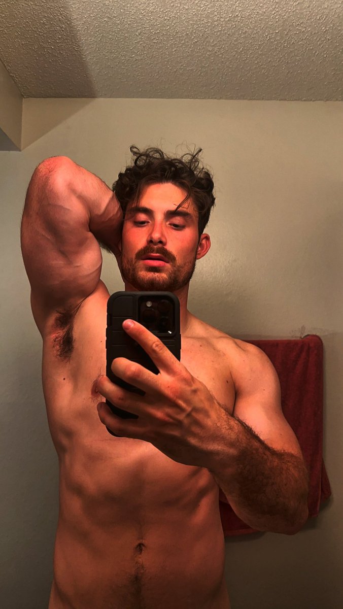 CodyCampbell31's tweet photo. Should I make a OF?🤪 https://t.co/eTC4QO3TOA