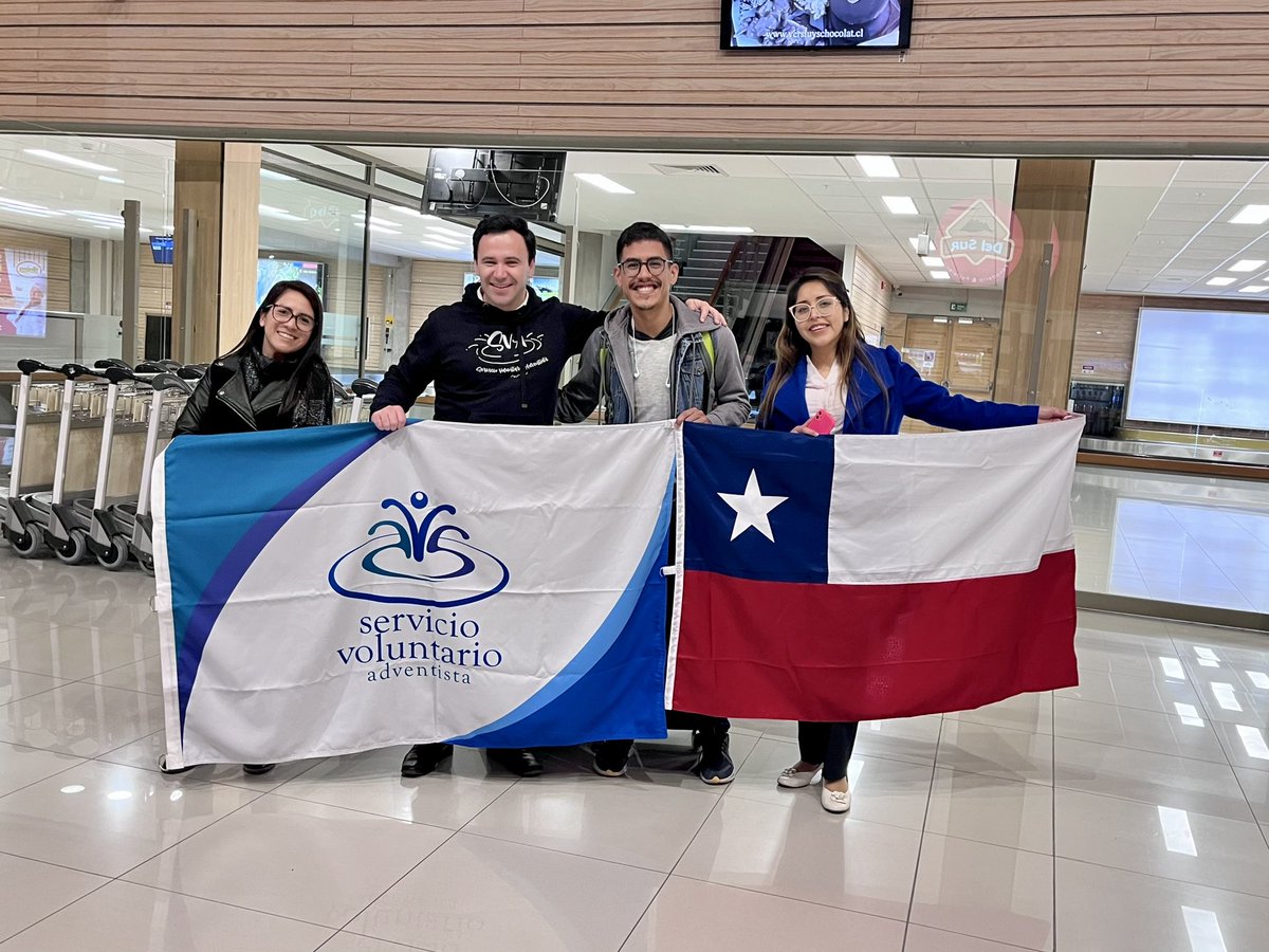 El Señor ha traído a nuestro campo a un nuevo #MisioneroVoluntario que servirá en el departamento de Comunicaciones.
Que Dios bendiga a Felipe, que su trabajo sea para aproximar la anhelada segunda venida de Cristo.