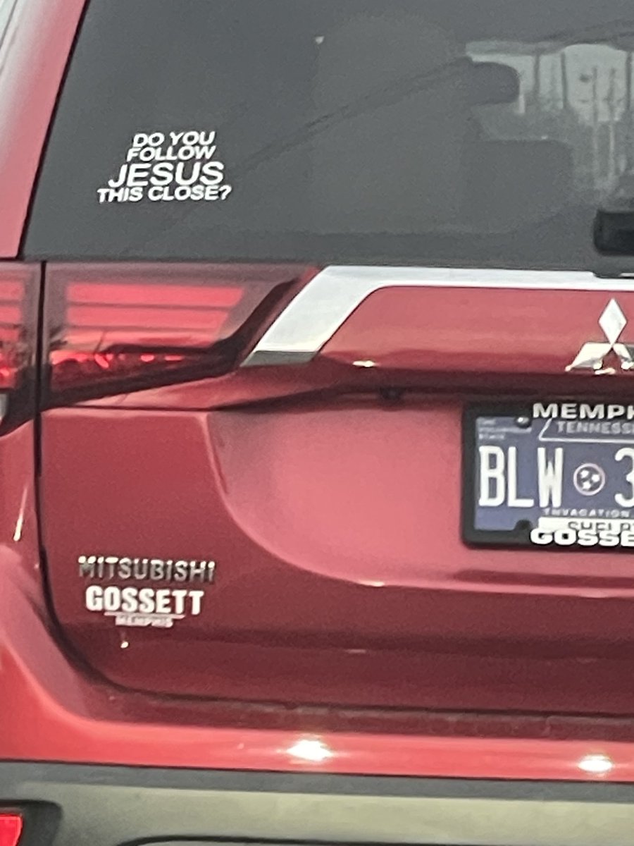lorajchilton's tweet photo. Heading west on Poplar Ave 6:30pm #memphisdrivers #rhetoricalquestion #centeroftheuniverse 🥳 https://t.co/0E3r83GUa5
