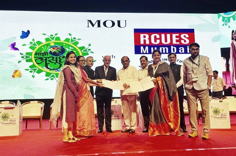 YkabirYusuf's tweet image. @Maha_WASH_C @mpcb_official @RCUESMumbai @moefcc An effort to unpack #sapcc for local bodies to ensure climate smart social services and communities for youth and children of the state of Maharashtra @UNICEFIndiaRep @anandghodke11 @BalajiVharkat @Pri4SDGs @moefcc