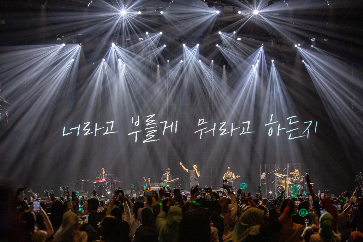 Jonny Synths tweet media