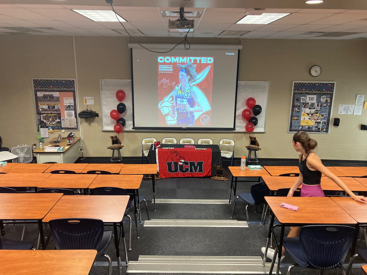 🏃‍♂️👨‍🎓Special Event👨‍🎓🏃‍♂️
TONIGHT w/<a href="/asher_curp/">Asher Curp</a>!

✍️ASHER CURP SIGNING✍️ 
@ Liberty North High School
Enter EAGLE ROOM On Jacob’s Way Entrance.

<a href="/CFALiberty/">Chick-fil-A Liberty</a> 4 1st “50” Of Asher’s Teammates, Coaches &amp; Teachers! 💯

Doors Open @ 7:30PM. Many Coming Straight From XC Camp! COME ON🆙…