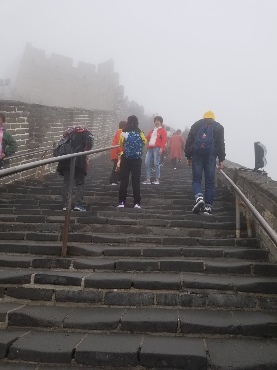 Hasangela's tweet photo. @JohnStantonRR Great Wall of China https://t.co/e5wJtBXXdn
