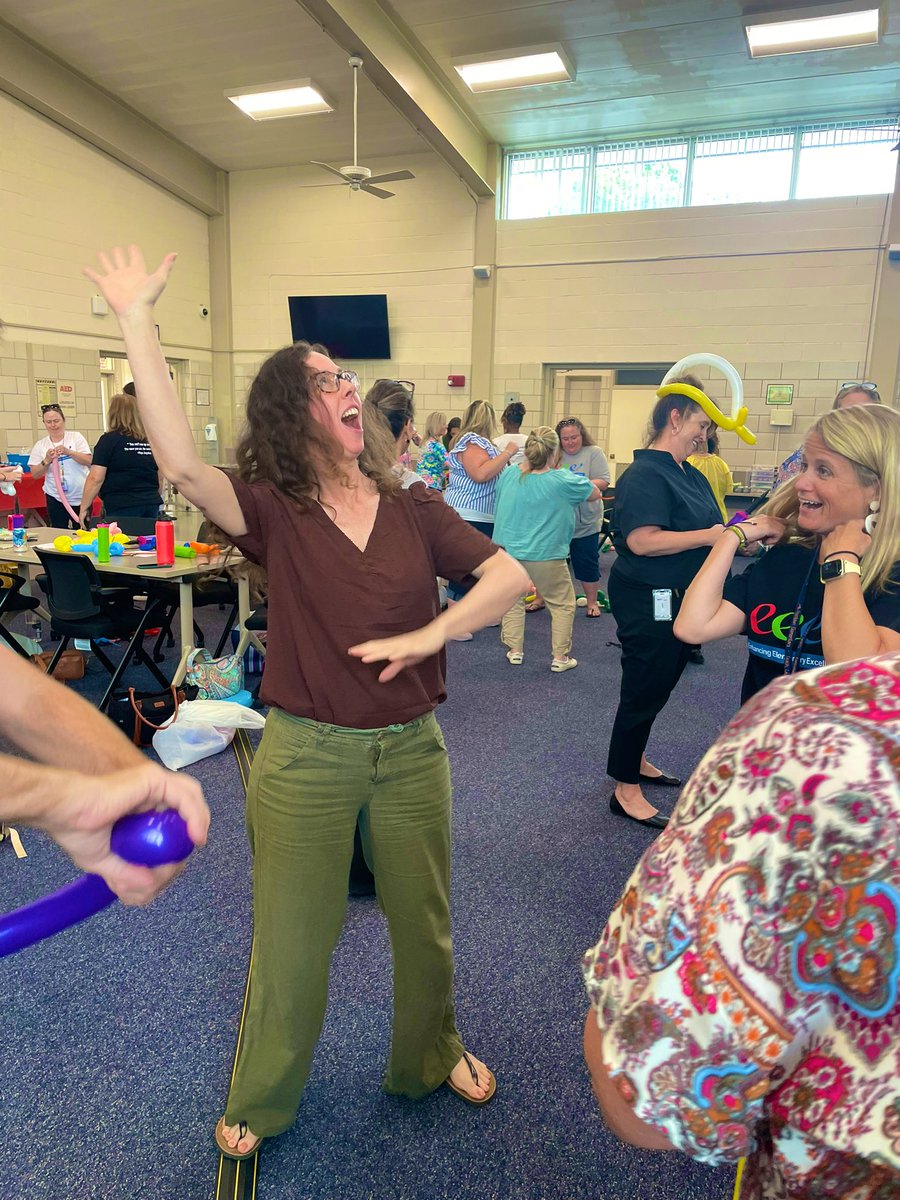 teacherfirst73's tweet image. This group 🥰❤️ makes my heart so happy ❤️