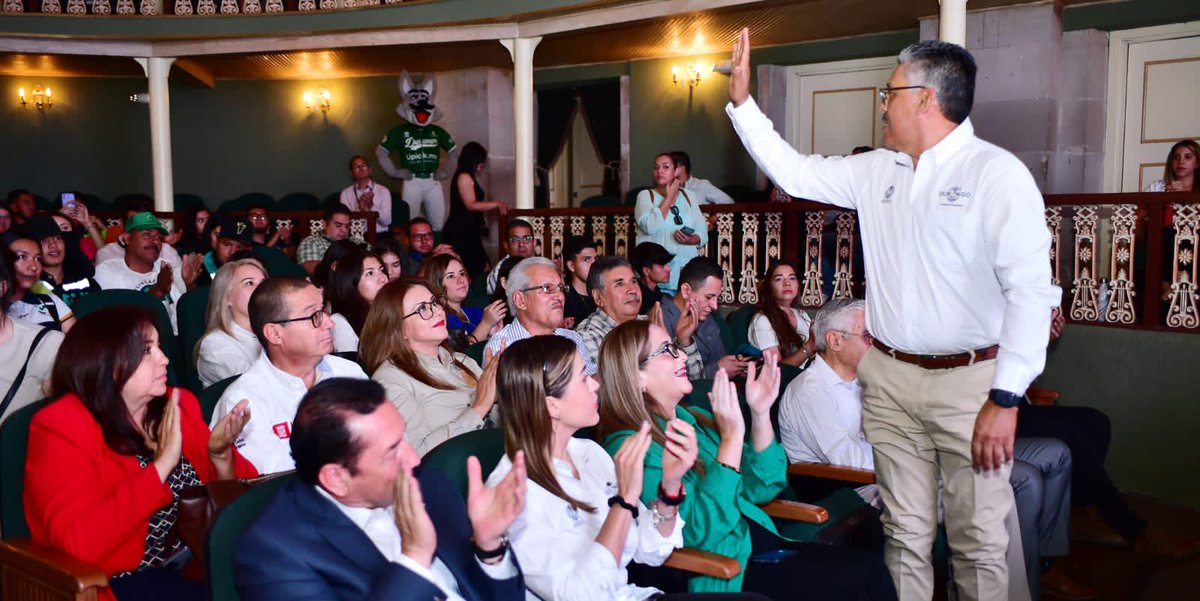 claudiahepan's tweet image. 🌎🍃♻️ Con la representación del Gobernador @EVillegasV, asistí a la inauguración de la Semana Ambiental del @DurangoCap con la apertura del Ciclo de Conferencias Locales, el cual tiene como objetivo concientizar a las personas para frenar el consumo de plásticos. 
#SinPlásticos