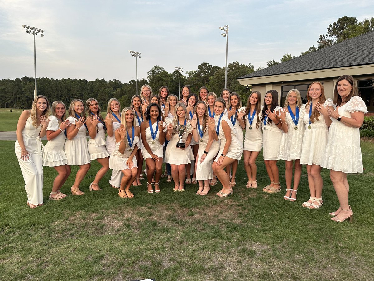 SEHS_Athletics's tweet photo. Our State Champs have been ringed! It’s a great day to be a Mustang! #GoStangs https://t.co/9D8T1ubBRY