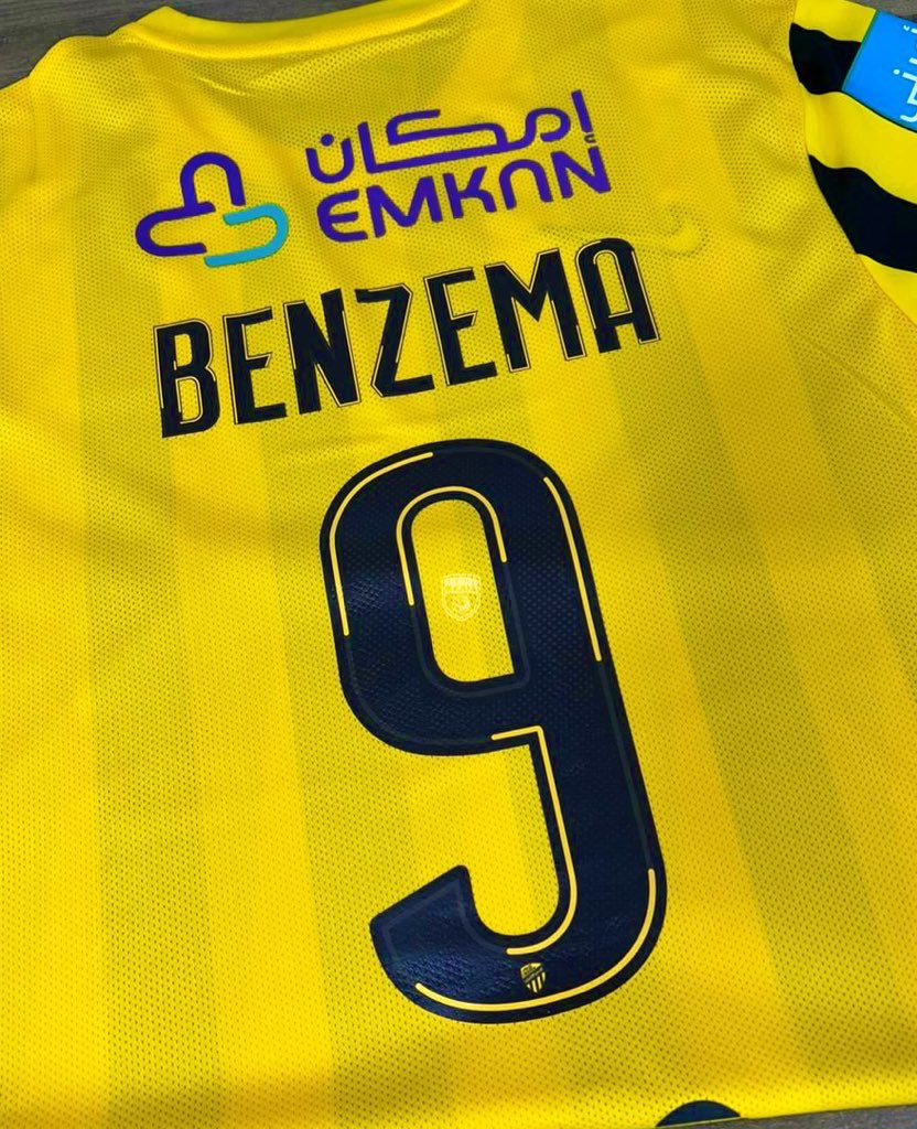 بمناسبة التوقيع مع كريم بنزيما نقدم لكم سحب على قميصه مع #الاتحاد 💛

الشروط :
- متابعة @ittimania
- رتويت للتغريدة

• السحب بعد 48 ساعة موثق بالفيديو
• بالتوفيق للجميع. 🙏🏼💛

#BenzemaIsYellow