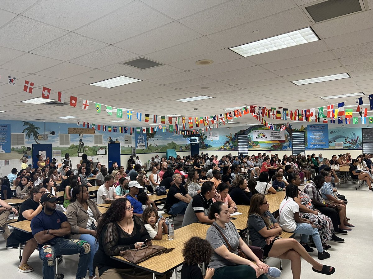 LCMS_Principal's tweet photo. A packed house tonight for parent orientation to the 2023 Summer SOAR experience at Maplewood. @LoriCanning @MPerezDir @DrFlem71 @lorialhadeff @RSERocky @RamblewoodElem @TamaracElem @newschester
ππ¦ππ¦ππ¦ππ¦ππ¦π
#Maplewoodminded #owlspride #dreambig #workhard #staykind https://t.co/dx4LLtUTY2