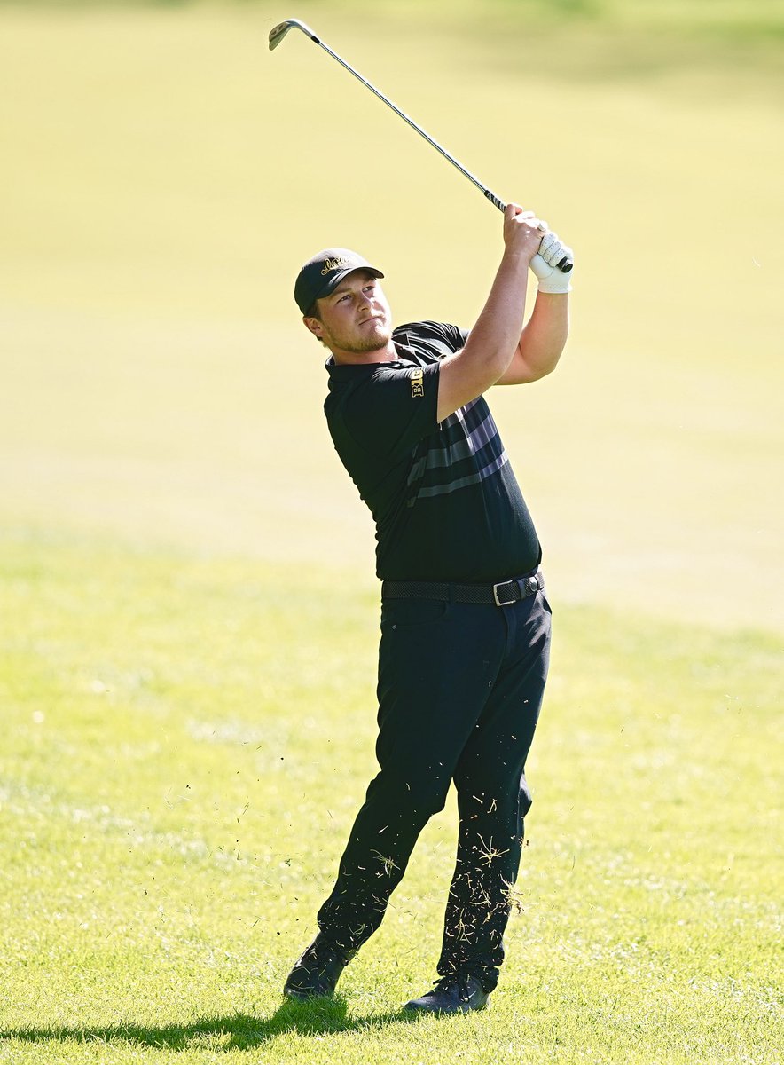 IowaHawkeyeGolf's tweet photo. 𝘾𝙖𝙡𝙞𝙛𝙤𝙧𝙣𝙞𝙖 𝘿𝙧𝙚𝙖𝙢𝙞𝙣’

After eight playoff holes (and 44 on the day), Hawkeye great Alex Schaake makes birdie to secure U.S. Open qualification! 

The 2023 @usopengolf takes place June 15-18 at the Los Angeles Country Club. 

#Hawkeyes https://t.co/H6TVwvL5yT