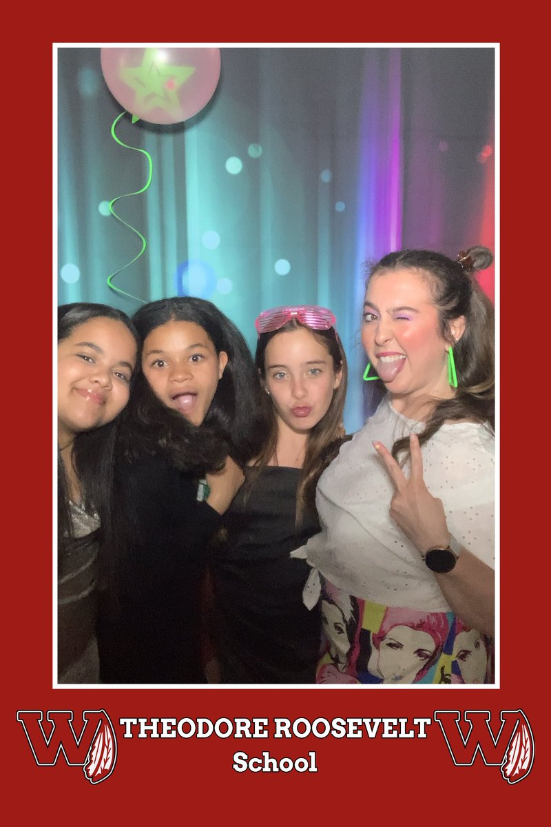 Students and teachers alike had THE BEST time at the 6th Grade Dance! Thank you, @ZellmerJen! @WeehawkenTSD @msphillips301 @donna_jimmerson @MissKRTurner @mr_annese @FRocco12 @SuzanneMera 
#Classof2029 #WeeDance #6thGrade #EndOfSchoolYear