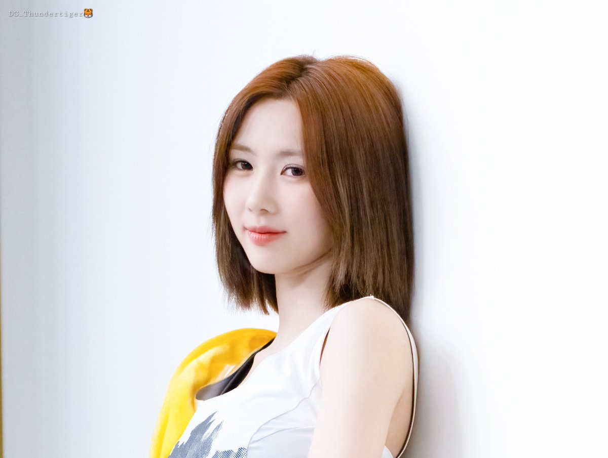 DC_Thundertiger's tweet photo. 230604 에버라인 오아시스 아트홀 팬싸 HQ

#드림캐쳐 #유현 #김유현 #DREAMCATCHER #YOOHYEON

@hf_dreamcatcher https://t.co/xLBbFgLqkd