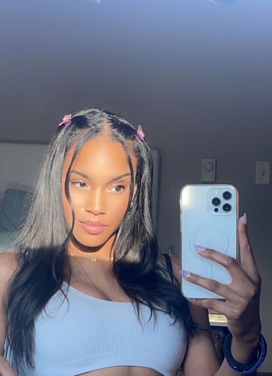torrenee99's tweet photo. I had to make a new Twitter because my other one was hacked so hi🤍 https://t.co/94WIQD1yCB