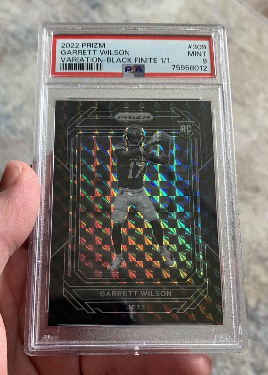 🚨MONSTER Garrett Wilson. 1/1🚨

Asking $5k shipped overnight. 

🔥Will give $100 to a random RT’er if this sells tonight or any time tomorrow on here!!🔥