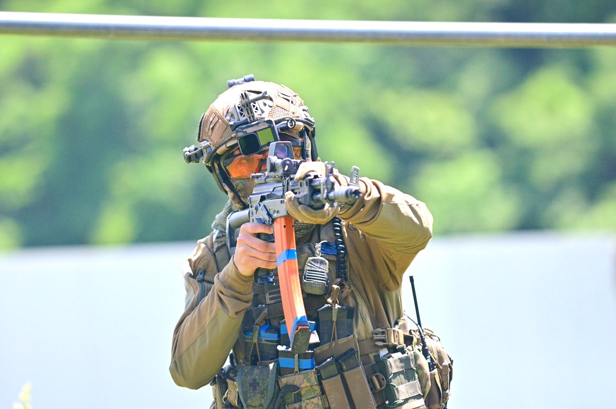 SVDivan's tweet image. #ジョーズポイント
一昨日の僕😌
ハルカさん(@B_tapioka )とバディを組んでおサバゲしました😊

photo by 山内工房さん(＠yamautikobo )お写真カッコよく撮って頂きありがとうございました👏