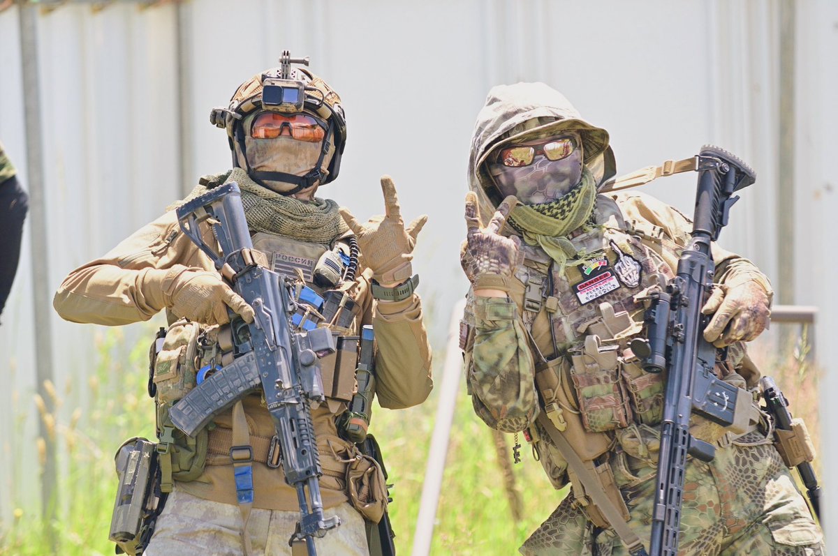 SVDivan's tweet image. #ジョーズポイント
一昨日の僕😌
ハルカさん(@B_tapioka )とバディを組んでおサバゲしました😊

photo by 山内工房さん(＠yamautikobo )お写真カッコよく撮って頂きありがとうございました👏