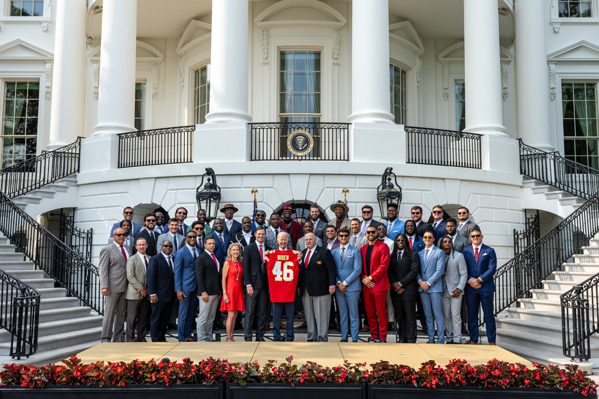 WhiteHouse46's tweet image. Today, President Biden welcomed the Kansas City Chiefs to celebrate their victory in Super Bowl LVII. Congratulations, @Chiefs!
