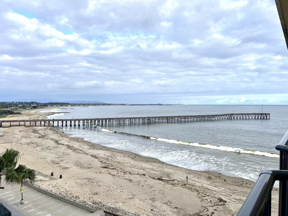 NinaSwienton's tweet photo. Well, hello SoCal! Cloudy and colder than Minnie but you’re still pretty dang gorgeous. 🫶 https://t.co/ltICCG15zl
