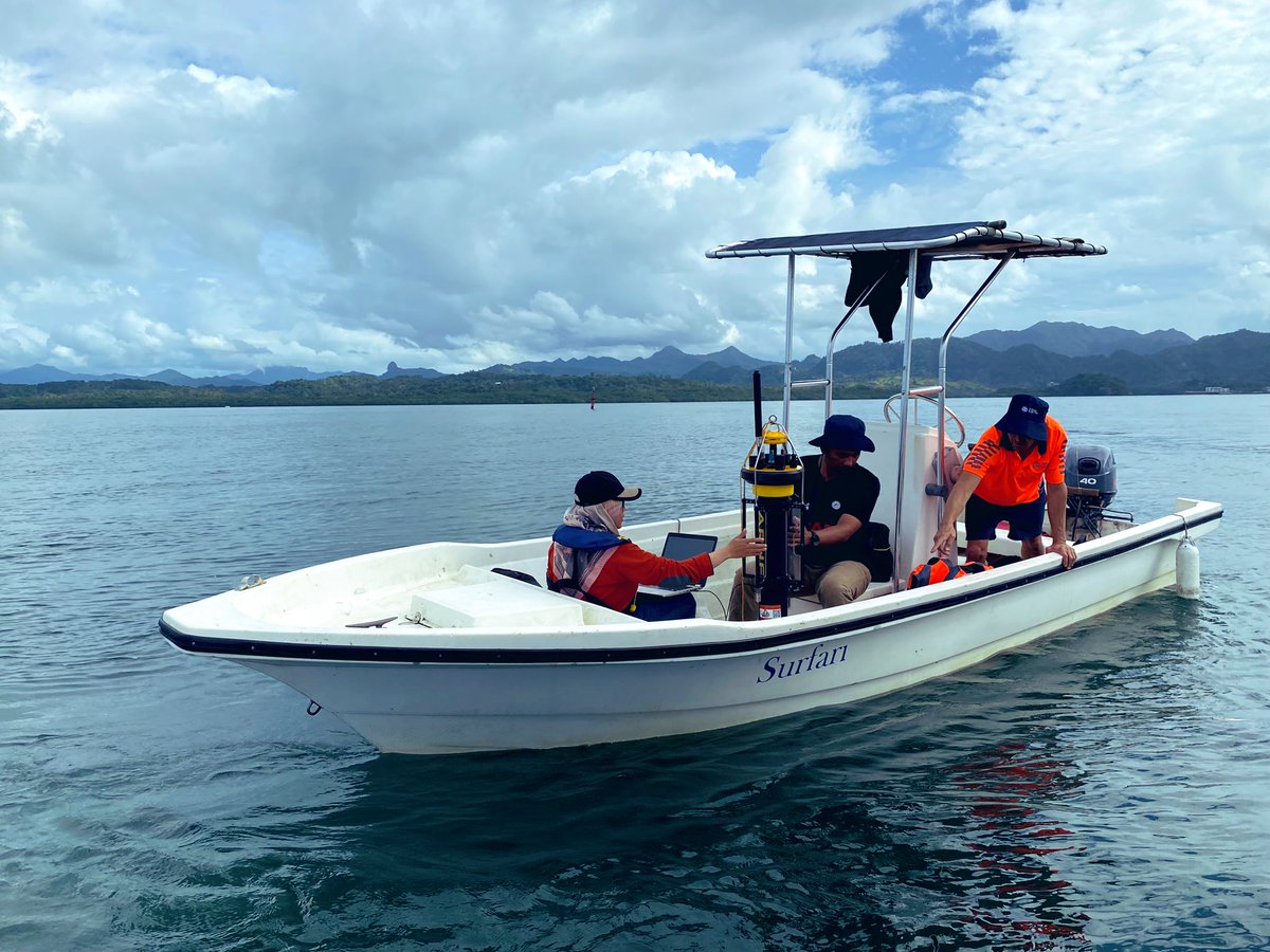 Norimasa_UN's tweet photo. Attending #ARHEA trial session today by @AISforum. My hope is that the success of this real-time ocean parameter monitoring water drone, developed thru collaboration of universities in Indonesia and the Philippines, will be replicated in many other countries, starting from Fiji. https://t.co/Vaj6ctcyqz