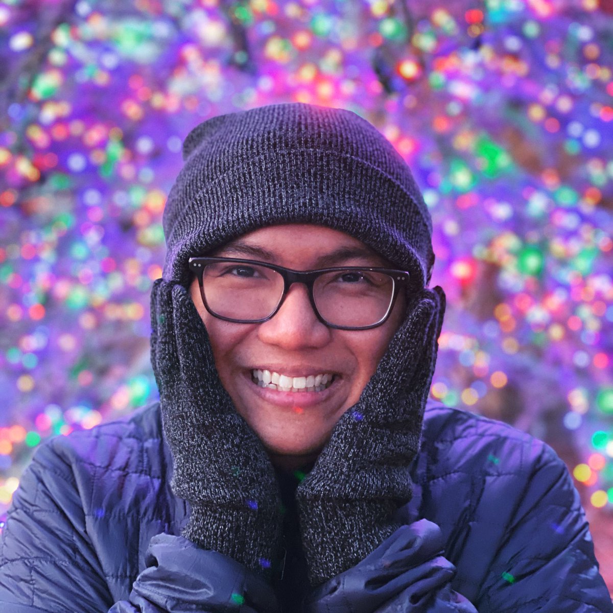 jp_oliveria's tweet photo. - I'm JP Oliveria (he/him) #PrideMonth
- I'm a biomarker scientist focused on lung diseases and dabble in neuroscience
- I'm a foodie, love cooking and travel, play clarinet in a local band, and love my dog #Keroberos
- Random fact: I've watched @GreysABC and Gilmore Girls >10x https://t.co/yrD7ozACzp