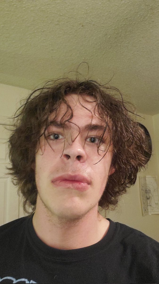 kizzyk_rhymes's tweet photo. Am I handsome https://t.co/uzkfwGdumT
