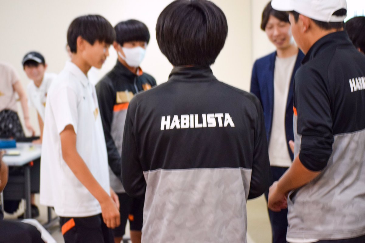 seed_s_sport's tweet photo. 【 ~Athlete Academy 第3回~ 】
FCアビリスタ (@FChabilista) の中学生に向け、「結果を出す人とは」というテーマでワークショップを行いました！
日々の活動の中で自分にとって大切な事柄に目を向けること、自分が変えられる事にフォーカスをすることで、一人ひとりが望む成果に繋がればと思います！ https://t.co/TYs0v7dvEa