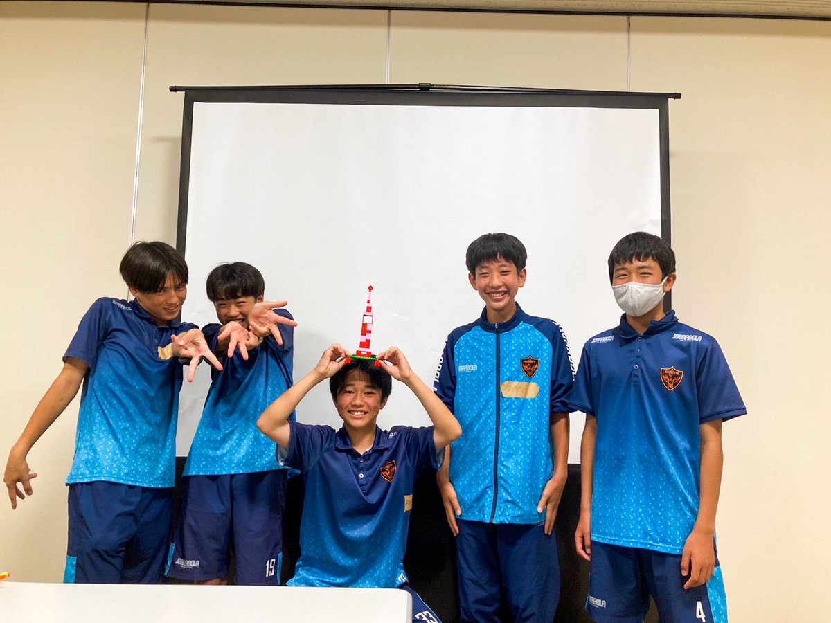 seed_s_sport's tweet photo. 【 ~Athlete Academy 第3回~ 】
FCアビリスタ (@FChabilista) の中学生に向け、「結果を出す人とは」というテーマでワークショップを行いました！
日々の活動の中で自分にとって大切な事柄に目を向けること、自分が変えられる事にフォーカスをすることで、一人ひとりが望む成果に繋がればと思います！ https://t.co/TYs0v7dvEa